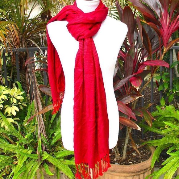 Liz Claiborne Red Striped Scarf - Picture 2 of 6